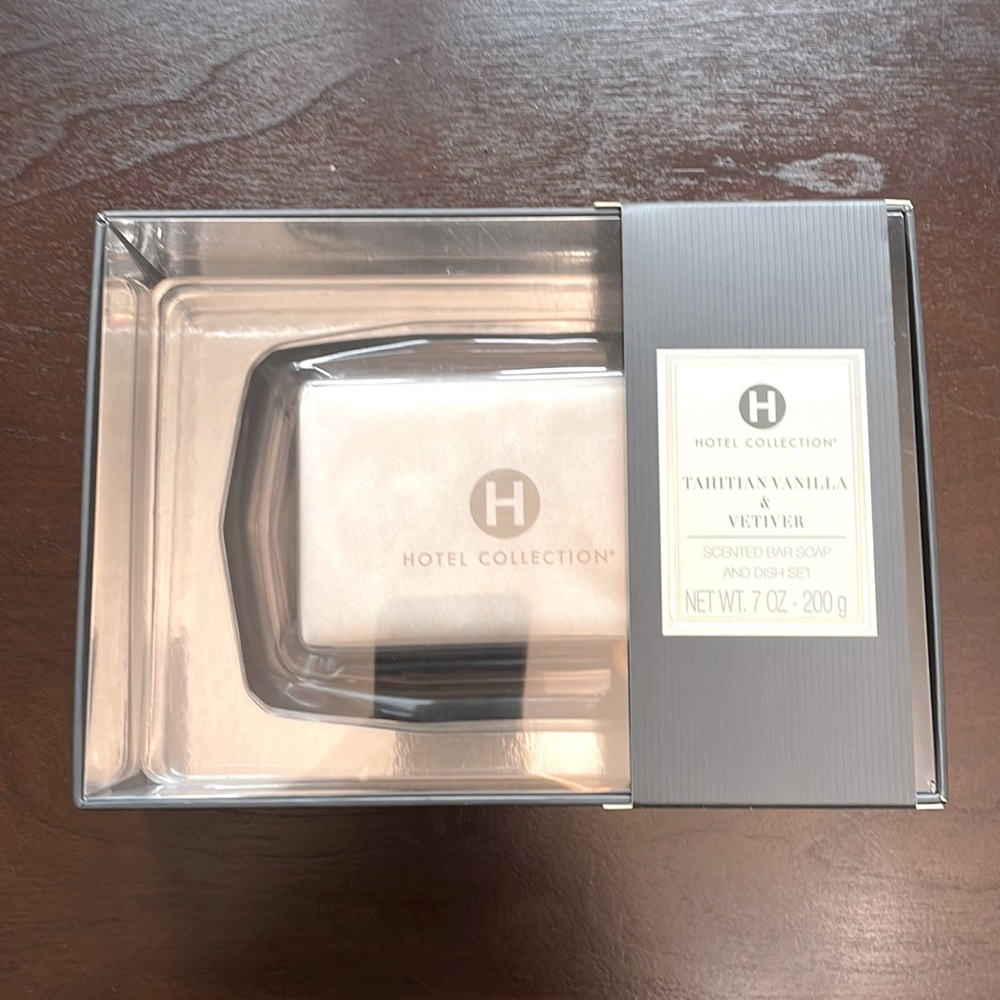 NWT Macys bar of soap and soap dish! Scent Tahitian Vanilla and Vetiver!